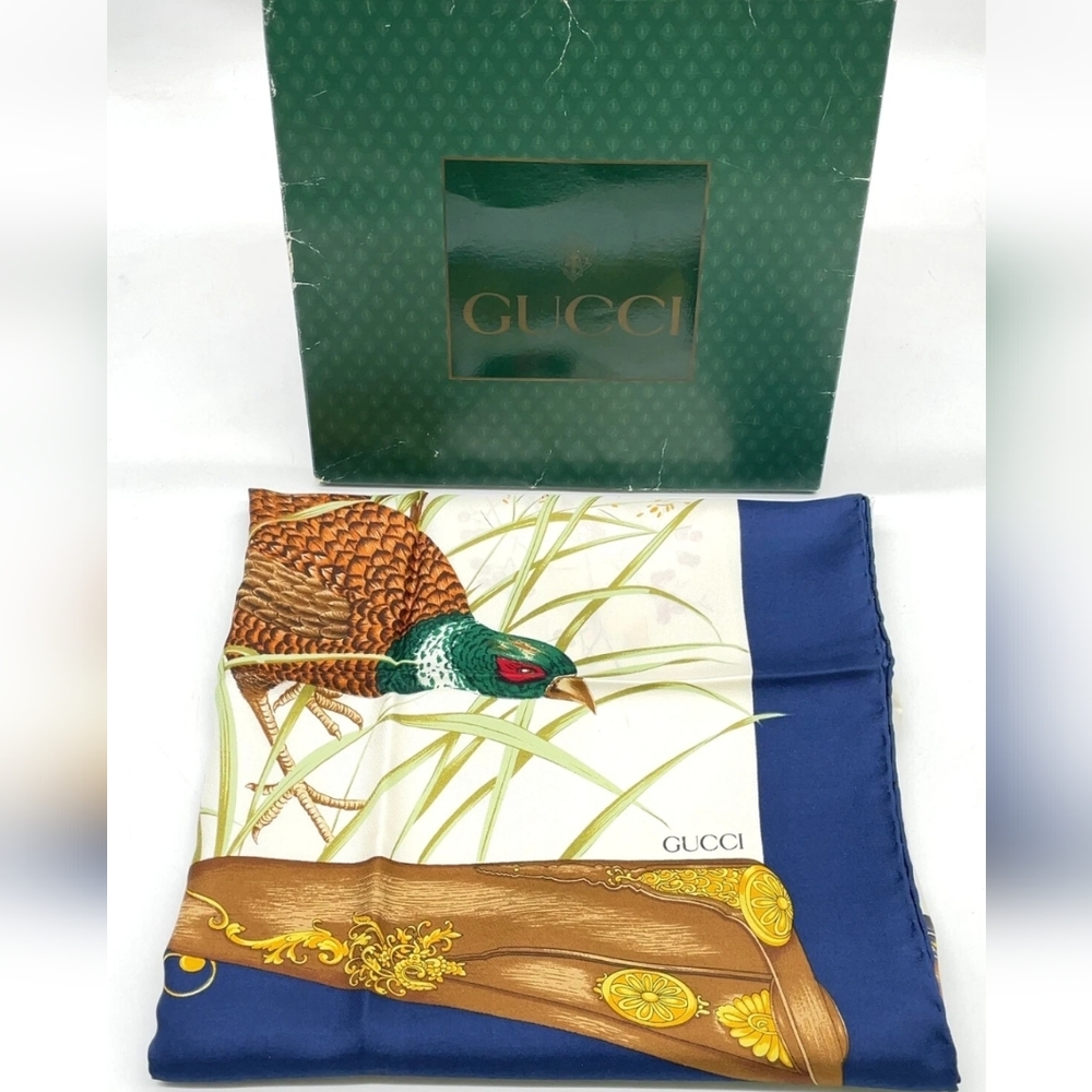 Vintage GUCCI Pheasant Hunt" Multicolor, 100% Silk Logo Scarf